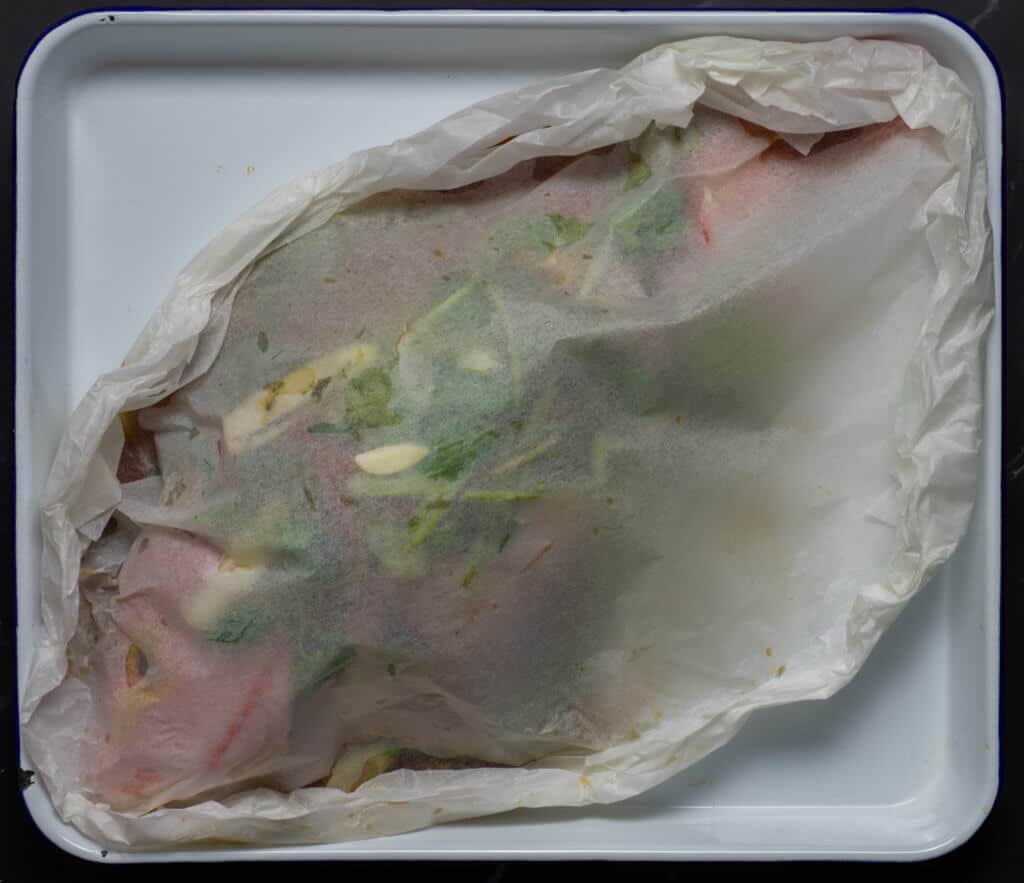 fish wrapped in parchment paper - en papillotte