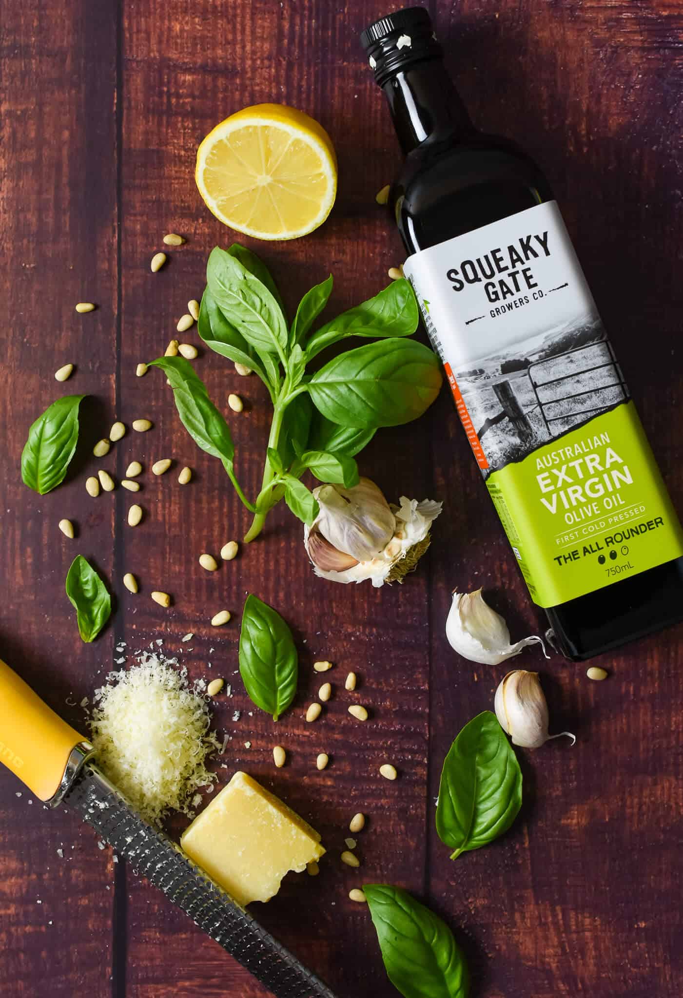 basil pesto ingredients