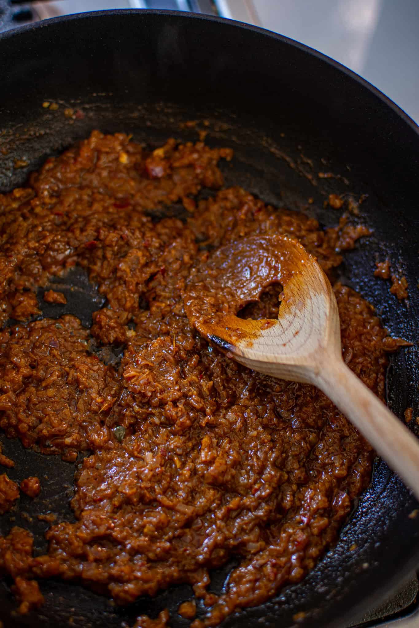 curry being made in a saucepan